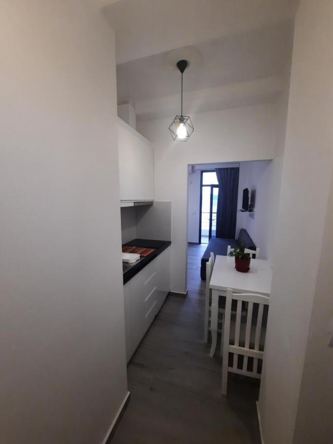סרנדה Nora'S Guesthouse מראה חיצוני תמונה