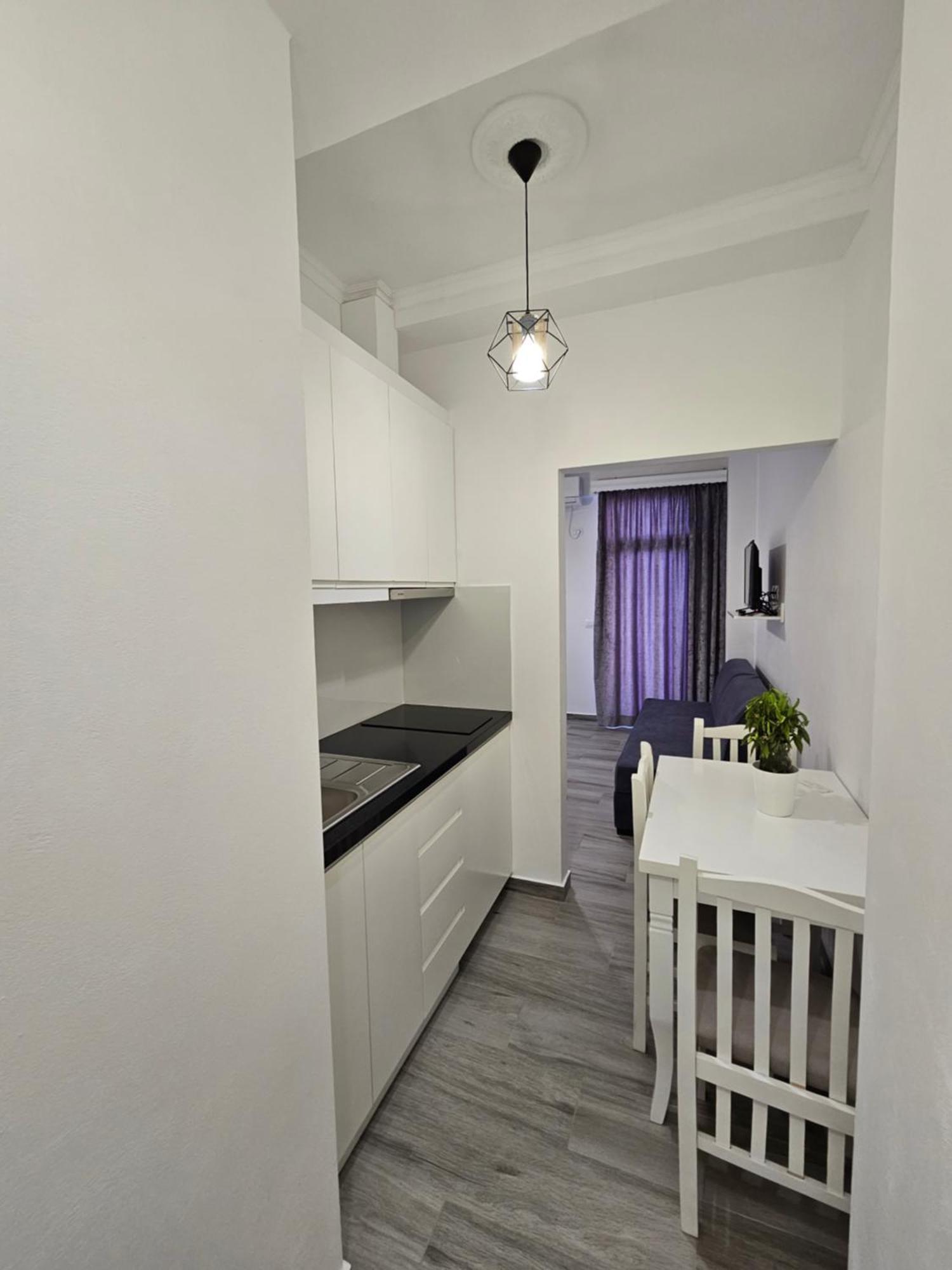 סרנדה Nora'S Guesthouse מראה חיצוני תמונה