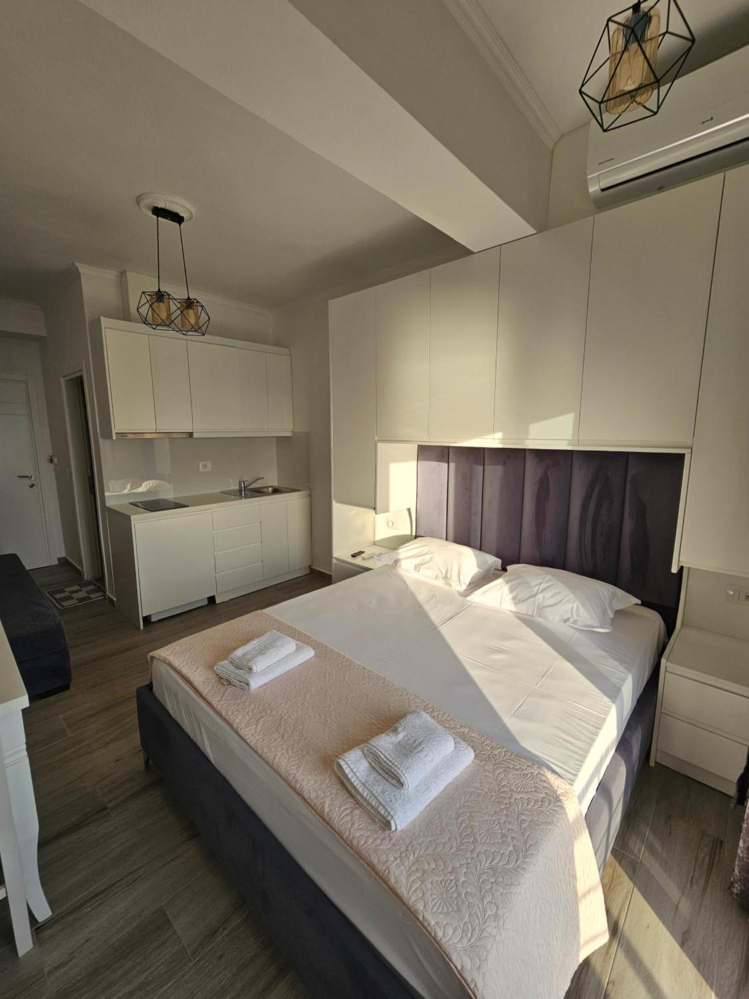 סרנדה Nora'S Guesthouse מראה חיצוני תמונה