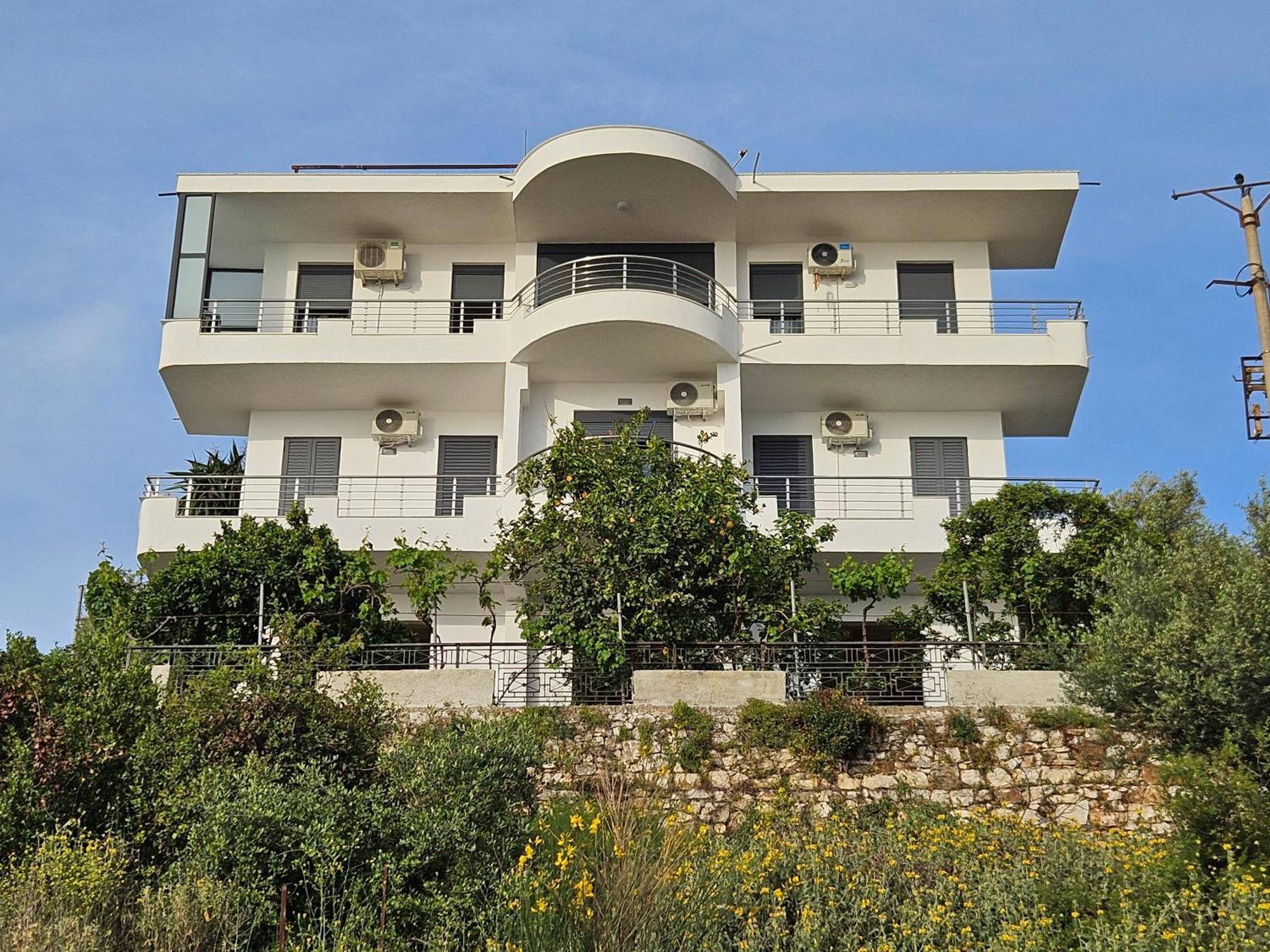 סרנדה Nora'S Guesthouse מראה חיצוני תמונה